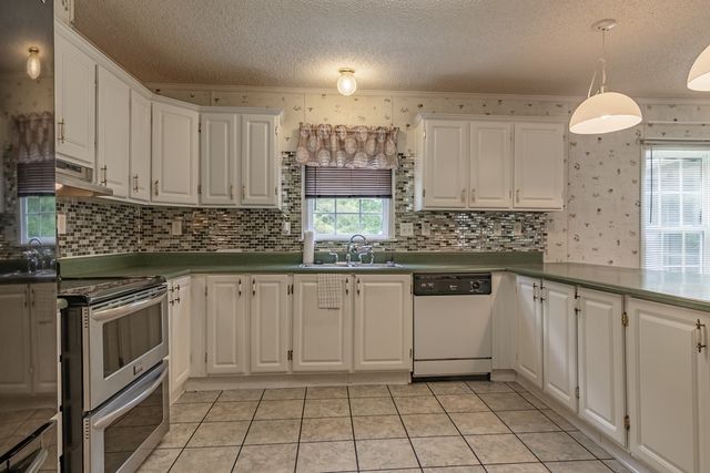 1597 Sexton Gin Road, Starr, SC 29684