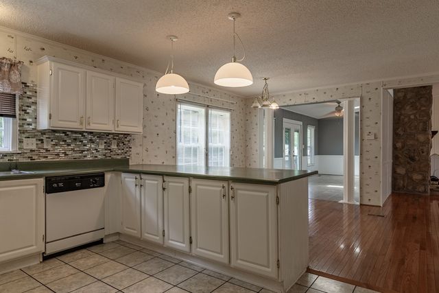 1597 Sexton Gin Road, Starr, SC 29684