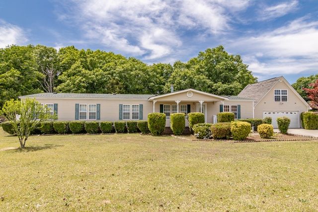 1597 Sexton Gin Road, Starr, SC 29684
