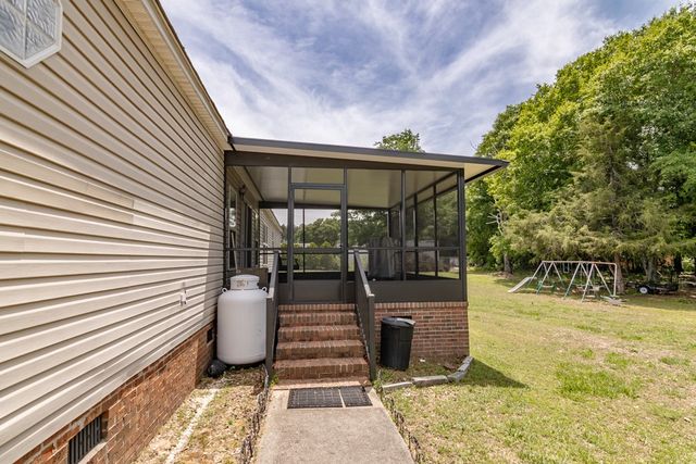 1597 Sexton Gin Road, Starr, SC 29684