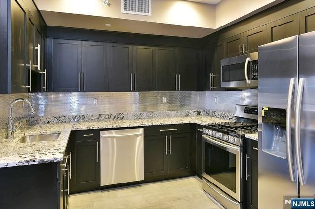 8-10 Whitehall Road 3, Montville Township, NJ 07082