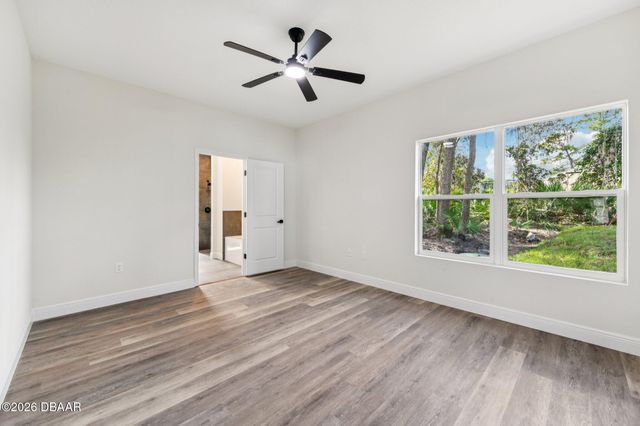 2092 East Parkway, Deland, FL 32724