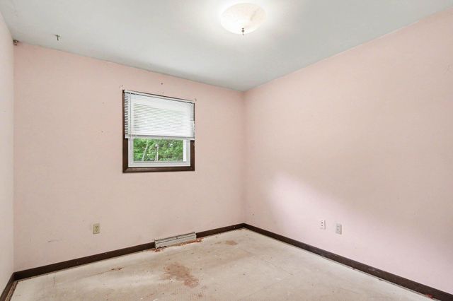 5606 W 300 N, La Porte, IN 46350