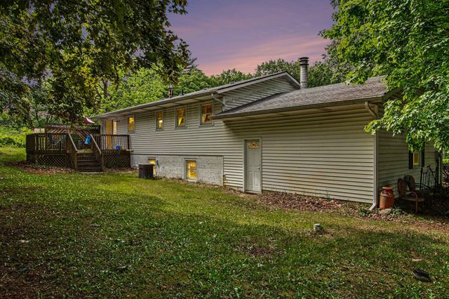 5606 W 300 N, La Porte, IN 46350