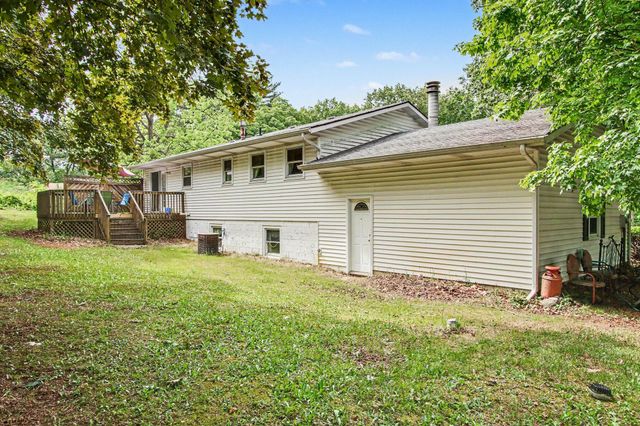 5606 W 300 N, La Porte, IN 46350