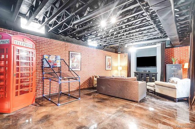 1389 Bird Avenue, Birmingham, MI 48009