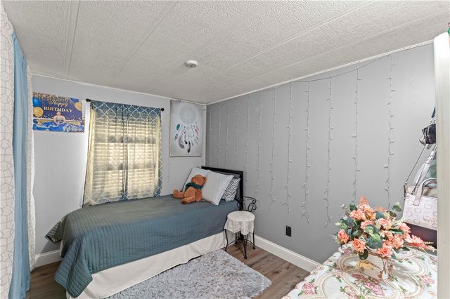 338 Festival Road, Chartiers, PA 15301