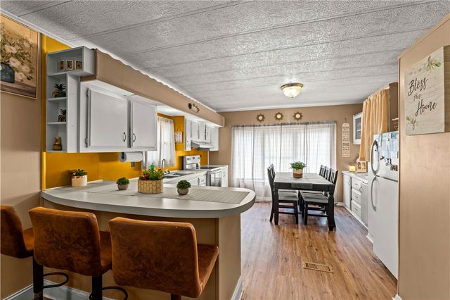 338 Festival Road, Chartiers, PA 15301