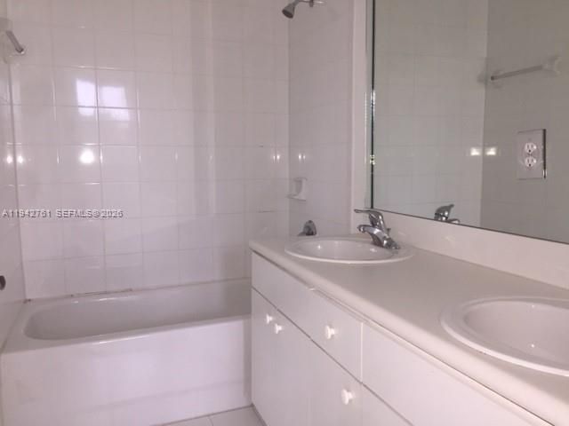 10852 SW 240th St, Homestead, FL 33032