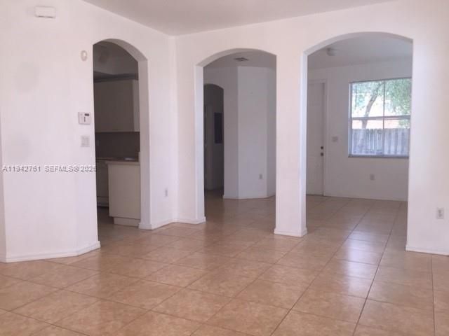 10852 SW 240th St, Homestead, FL 33032