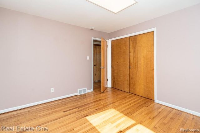 8272 Racine Road, Warren, MI 48093