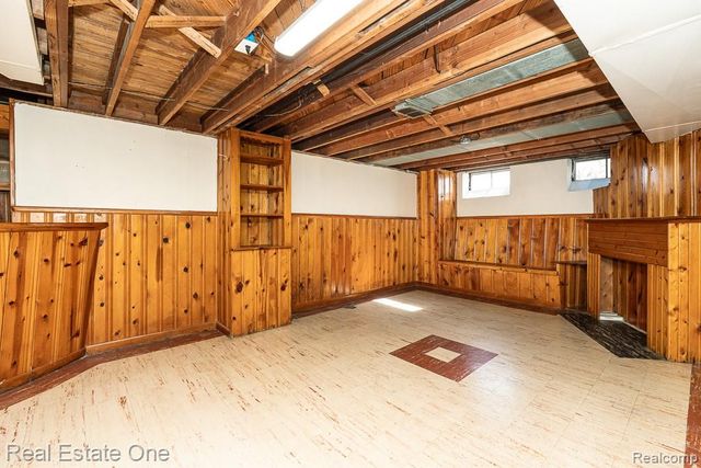 8272 Racine Road, Warren, MI 48093
