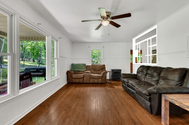 5450 Highway 49, W, Vanleer, TN 37181