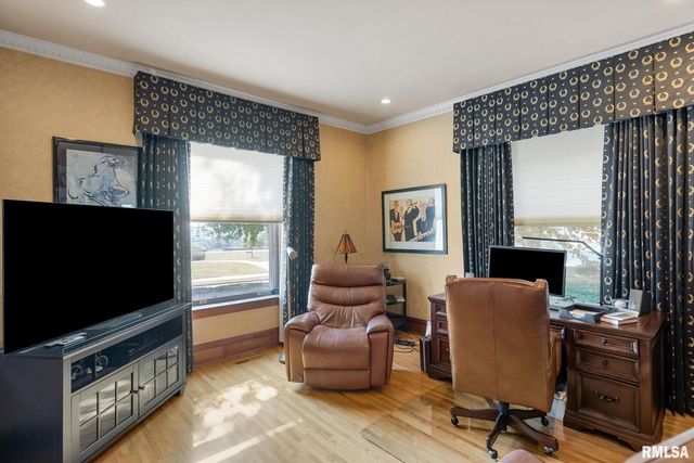 1446 CLAY Street, Davenport, IA 52804