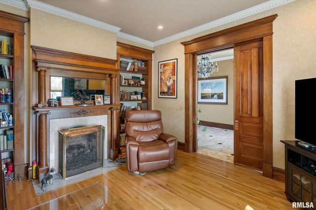 1446 CLAY Street, Davenport, IA 52804