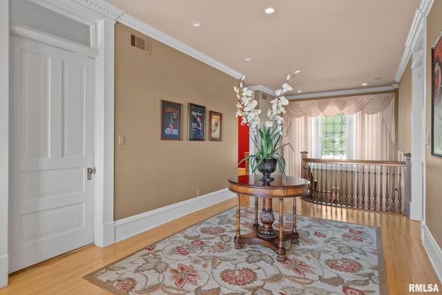 1446 CLAY Street, Davenport, IA 52804