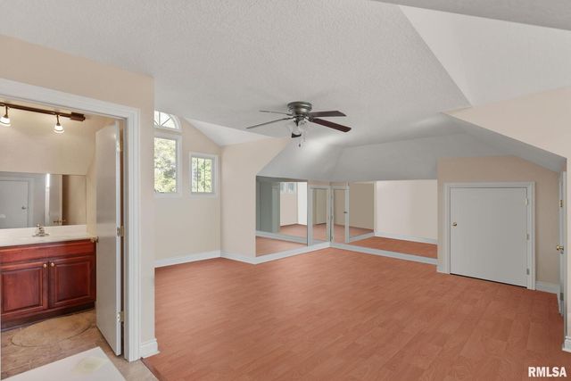 1446 CLAY Street, Davenport, IA 52804