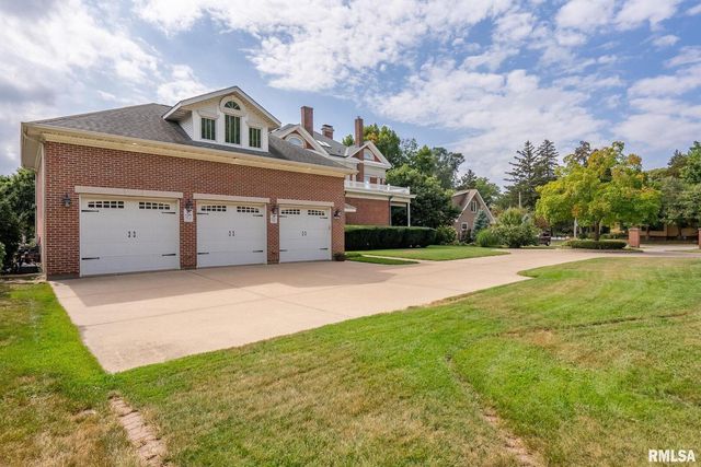 1446 CLAY Street, Davenport, IA 52804