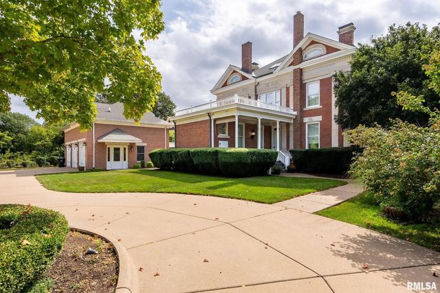 1446 CLAY Street, Davenport, IA 52804