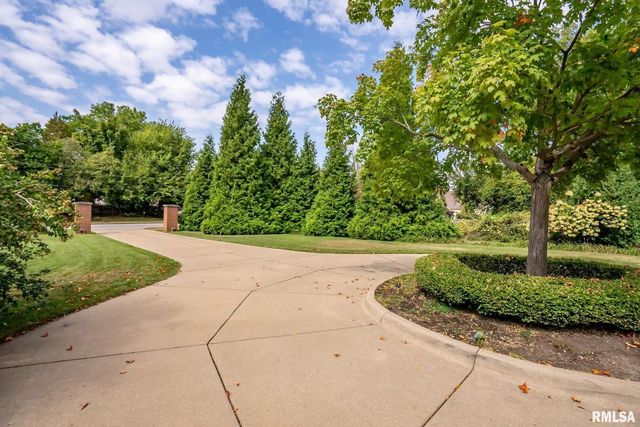 1446 CLAY Street, Davenport, IA 52804