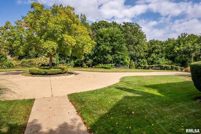 1446 CLAY Street, Davenport, IA 52804