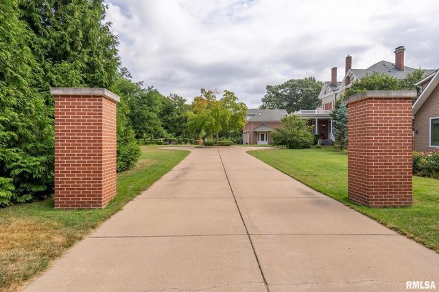 1446 CLAY Street, Davenport, IA 52804