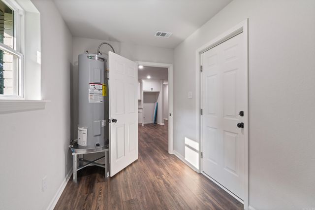 11 Kirkland Street, Ward, AR 72176