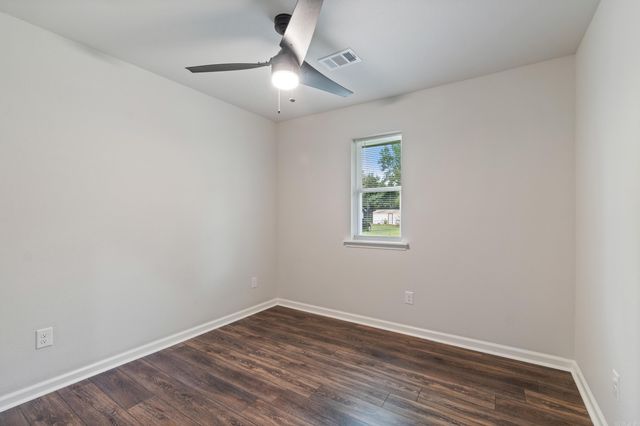 11 Kirkland Street, Ward, AR 72176