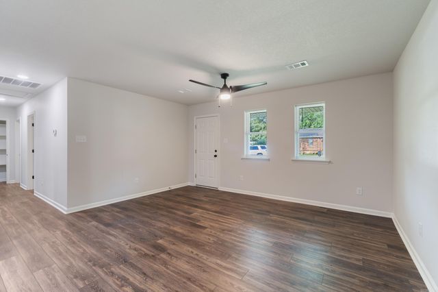 11 Kirkland Street, Ward, AR 72176