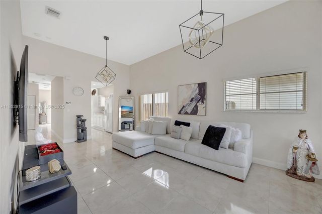 1130 NE 41st Ave, Homestead, FL 33033