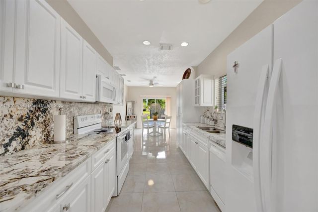 1130 NE 41st Ave, Homestead, FL 33033