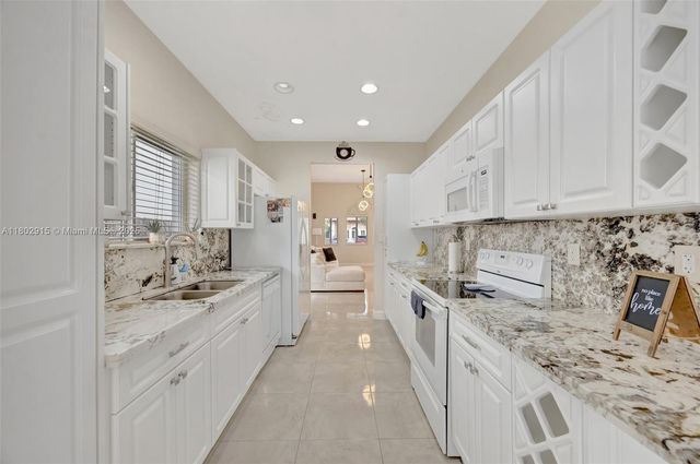 1130 NE 41st Ave, Homestead, FL 33033