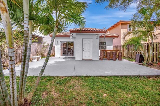 1130 NE 41st Ave, Homestead, FL 33033