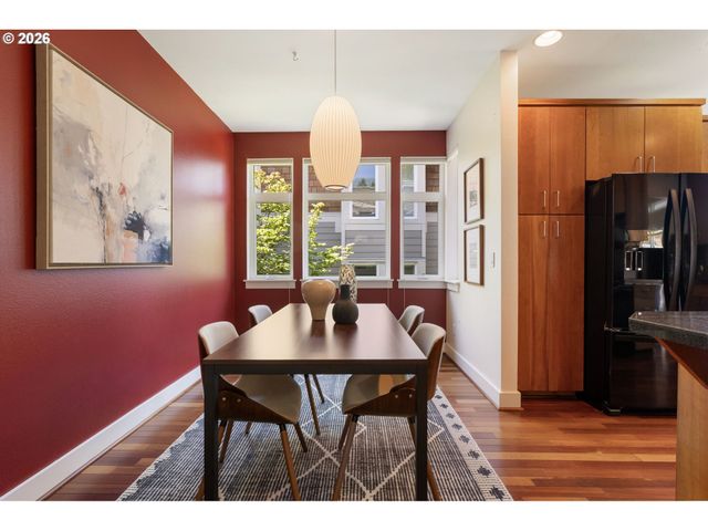 3043 Nw MONTARA Loop, Portland, OR 97229