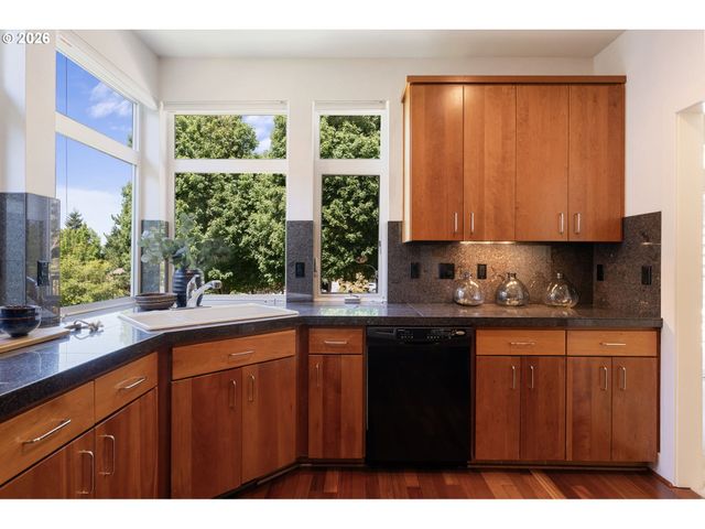 3043 Nw MONTARA Loop, Portland, OR 97229
