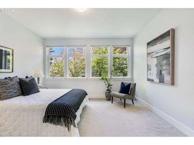 3043 Nw MONTARA Loop, Portland, OR 97229