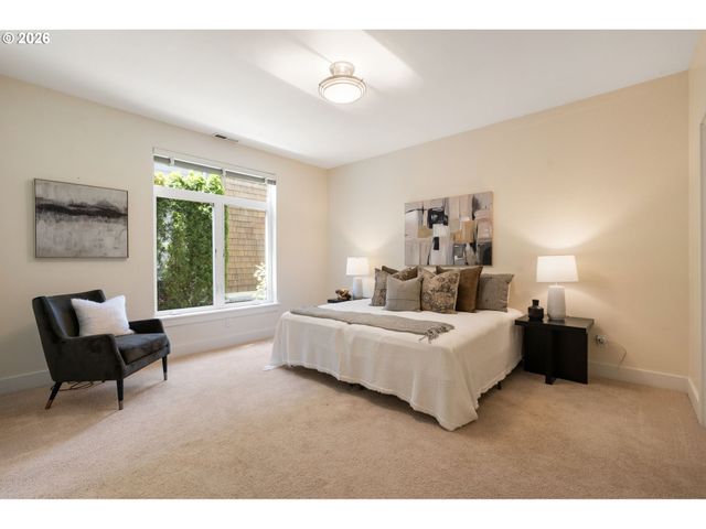 3043 Nw MONTARA Loop, Portland, OR 97229