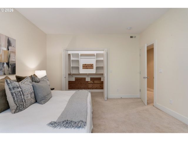 3043 Nw MONTARA Loop, Portland, OR 97229