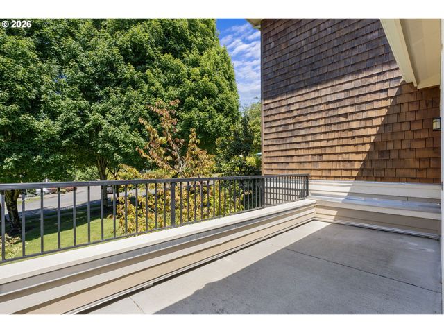 3043 Nw MONTARA Loop, Portland, OR 97229