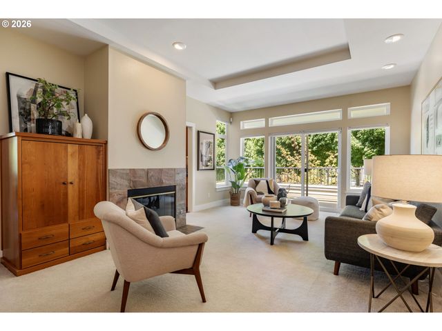 3043 Nw MONTARA Loop, Portland, OR 97229