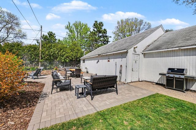 714 4th Street W, Hastings, MN 55033