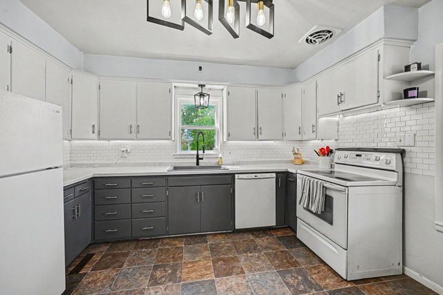 714 4th Street W, Hastings, MN 55033