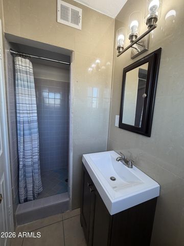 409 N 28TH Place, Phoenix, AZ 85008