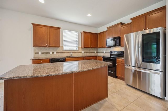 2118 TRILLIUM BOULEVARD, Brooksville, FL 34604