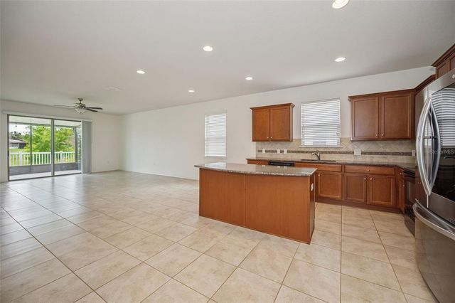 2118 TRILLIUM BOULEVARD, Brooksville, FL 34604