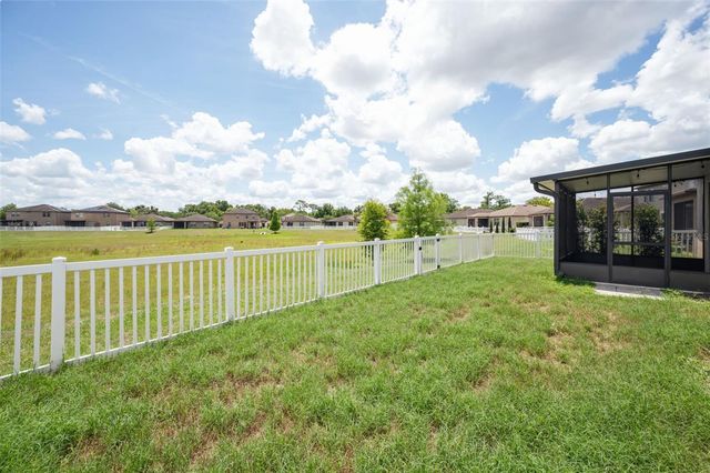 2118 TRILLIUM BOULEVARD, Brooksville, FL 34604