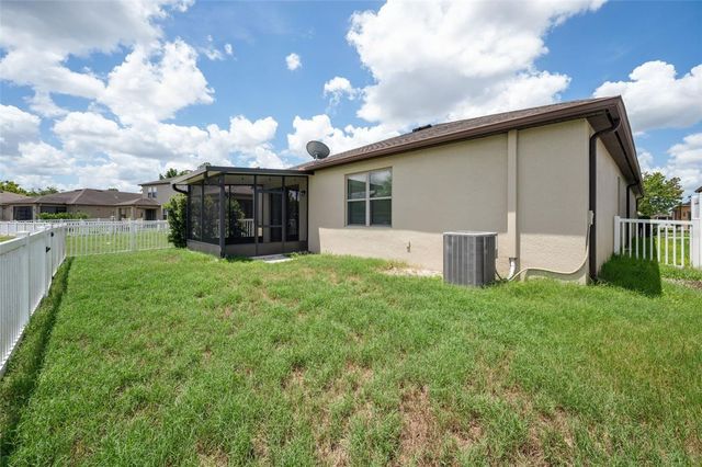 2118 TRILLIUM BOULEVARD, Brooksville, FL 34604