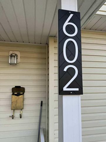 602 GILMAN ST, Moberly, MO 65270