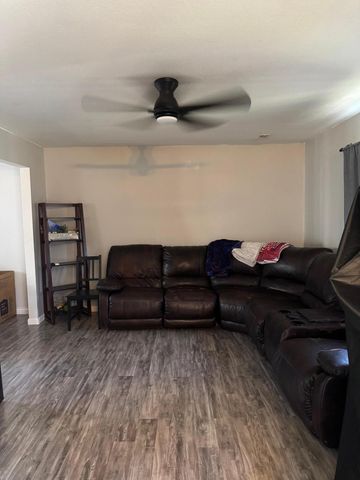 602 GILMAN ST, Moberly, MO 65270