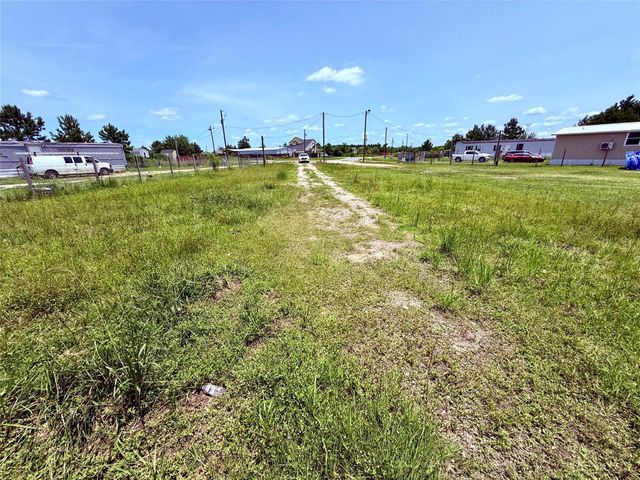 11 Road 5118, Cleveland, TX 77327